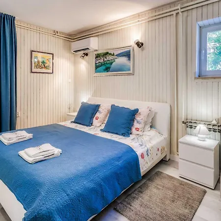 아파트 Moracea 니바이스